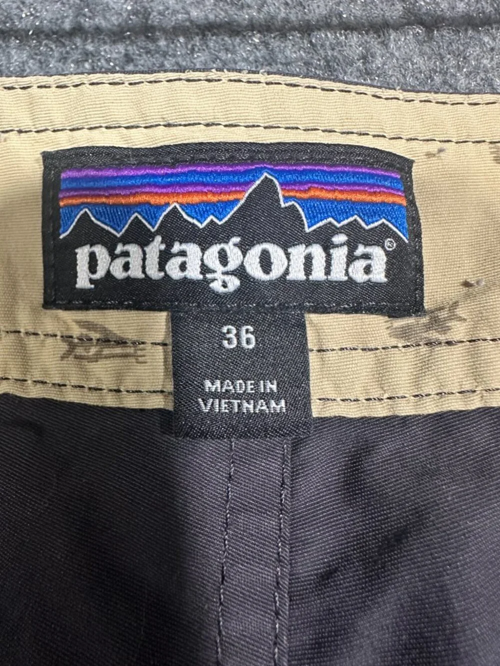 Patagonia Wavefarer Board Shorts Mens 346 Gray Nylon 50 UPF sun protection tie